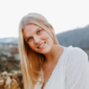 Meet your Posher, Abigail